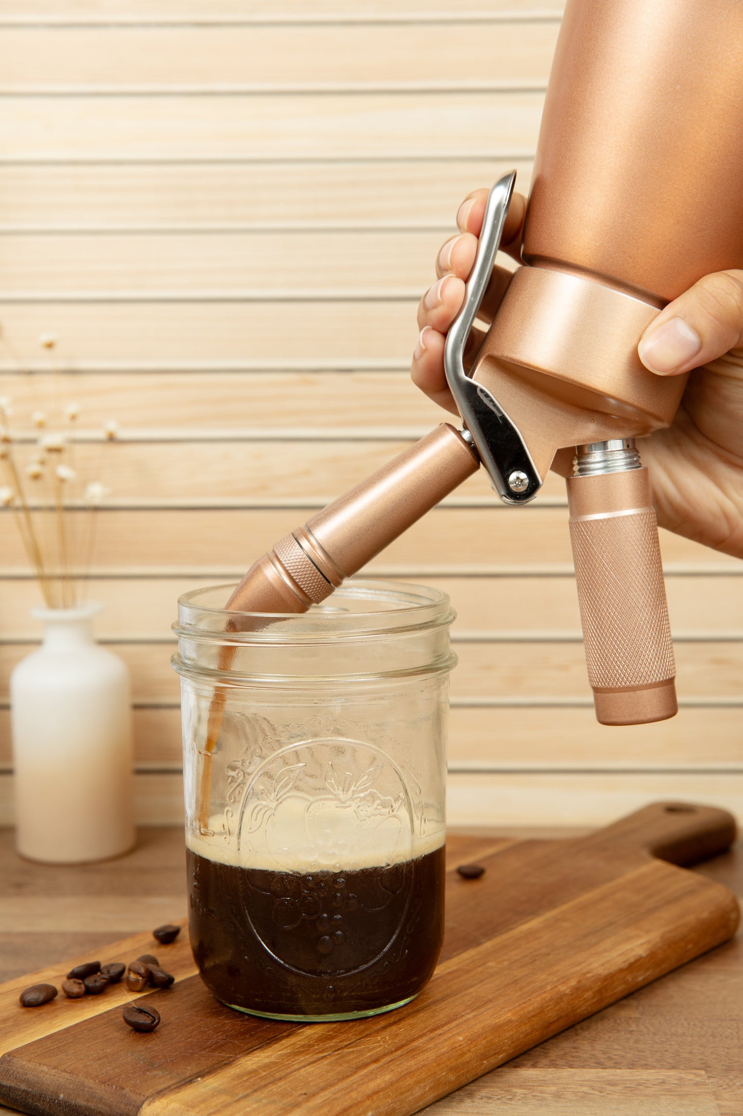 Nitro Cold Brew, Tea, Cocktail Dispenser - 1L (1000ml) Luxe cream whipper with 10pk N2 chargers